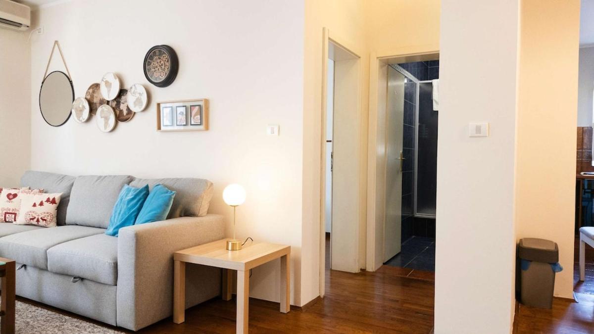 Stylish 1 Bedroom *